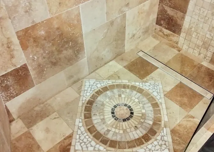 Maison Prestige Le Donjon Des Plaisirs Jacuzzi 别墅 Montluel