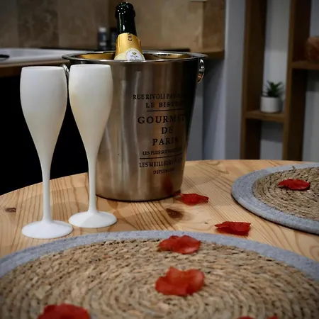 Maison Prestige Le Donjon Des Plaisirs Jacuzzi *